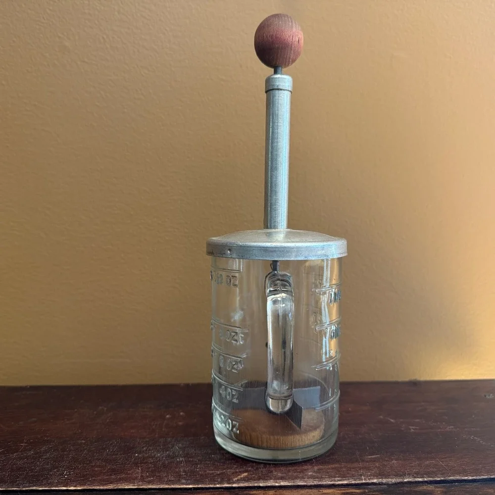 Vintage PAMCO Manual Nut Chopper & Measuring Cup Glass Metal Food‎ Chopper